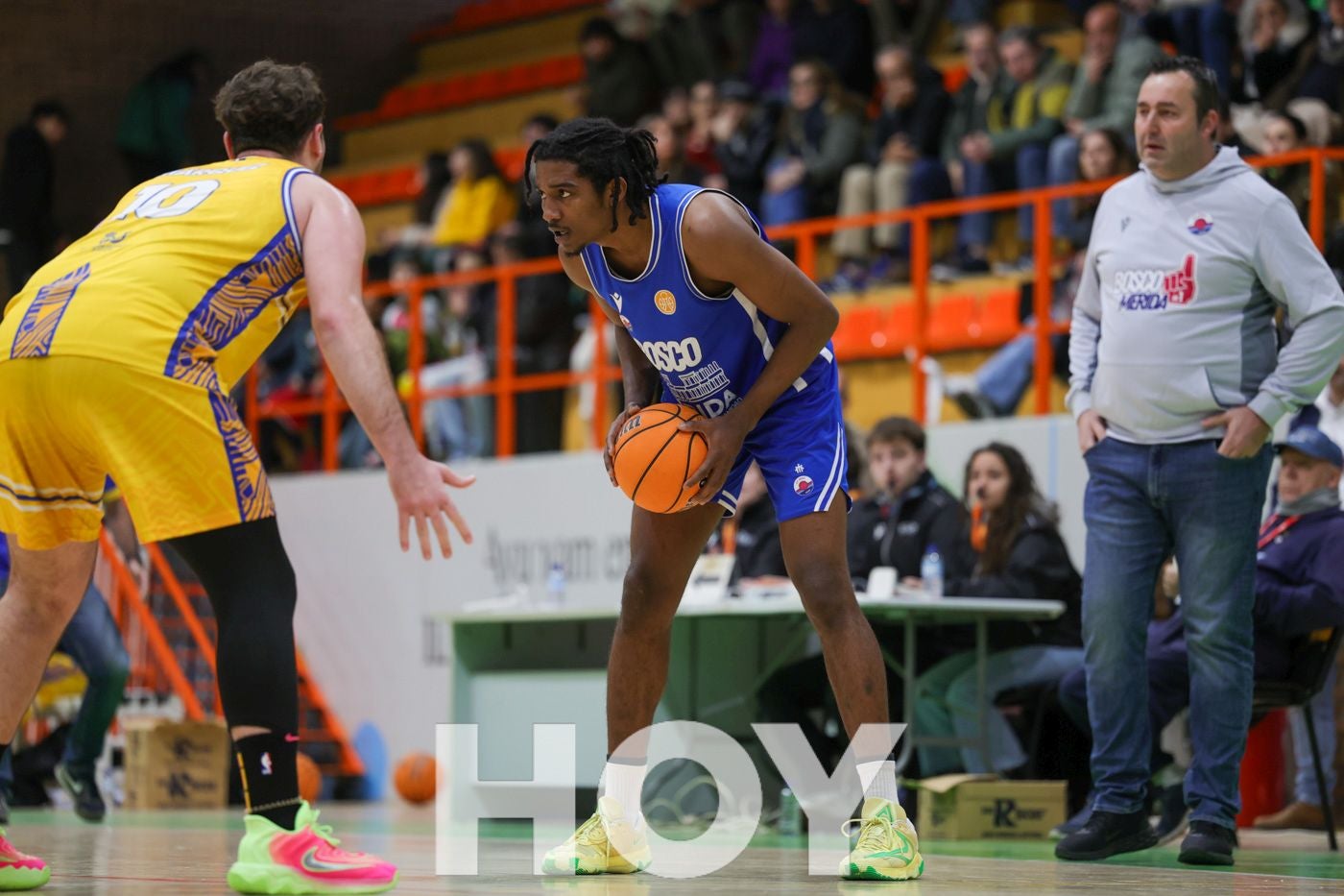 El CP Bosco se 'estrena' con victoria en el pabellón José Manuel Calderón