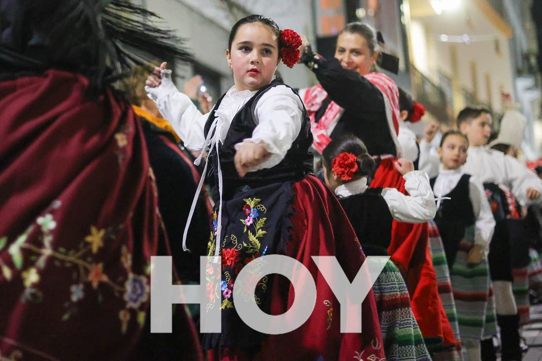 FOTOS | Tradicional Manteo del Pelele en Villanueva de la Serena