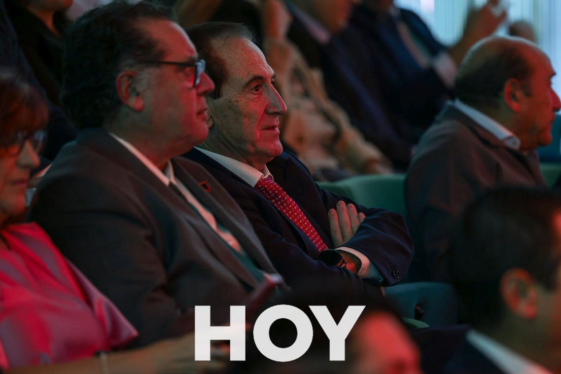 En imágenes: Atanasio Naranjo recibe la Medalla de la Ciudad