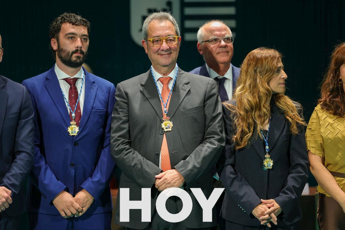 En imágenes: Atanasio Naranjo recibe la Medalla de la Ciudad