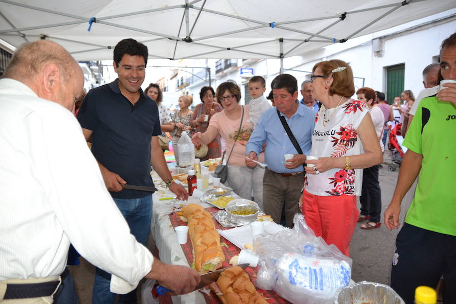Degustación del bocadillo gigante