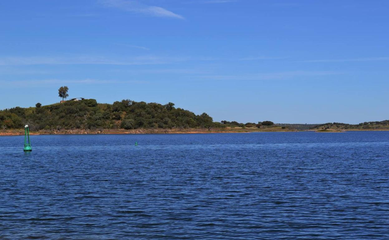 Lago Alqueva en la costa villanovense.