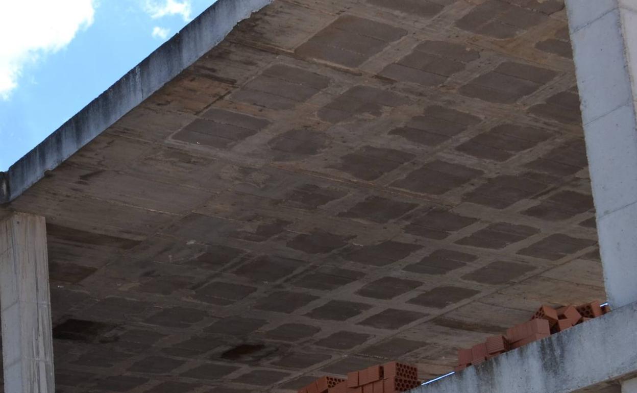 Construcción en proceso, imagen de archivo.