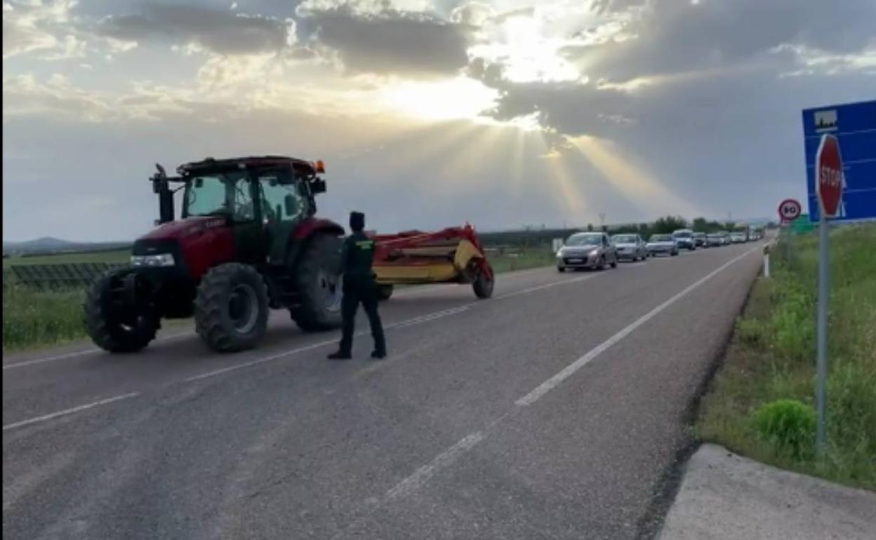 Controles en el paso a Portugal por el paso de San Leonardo.
