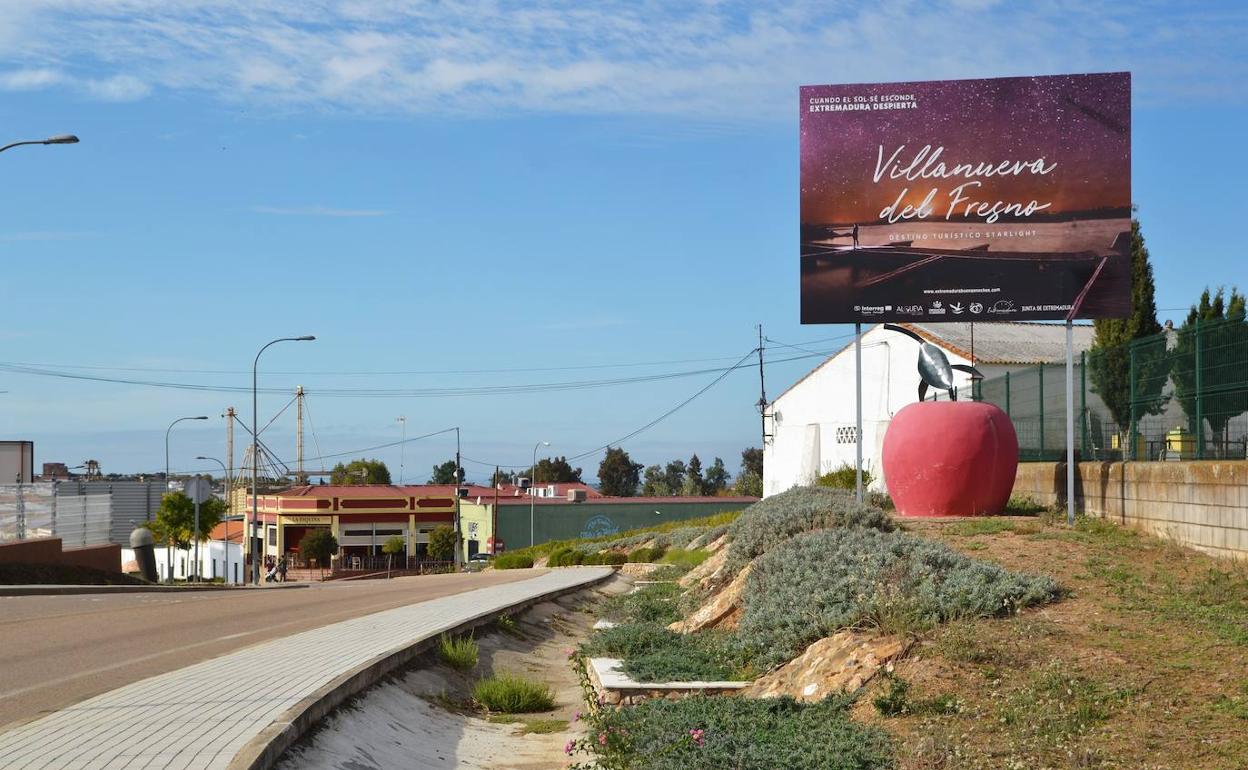 Entrada a la localidad por la Avenida de Juan Carlos I.