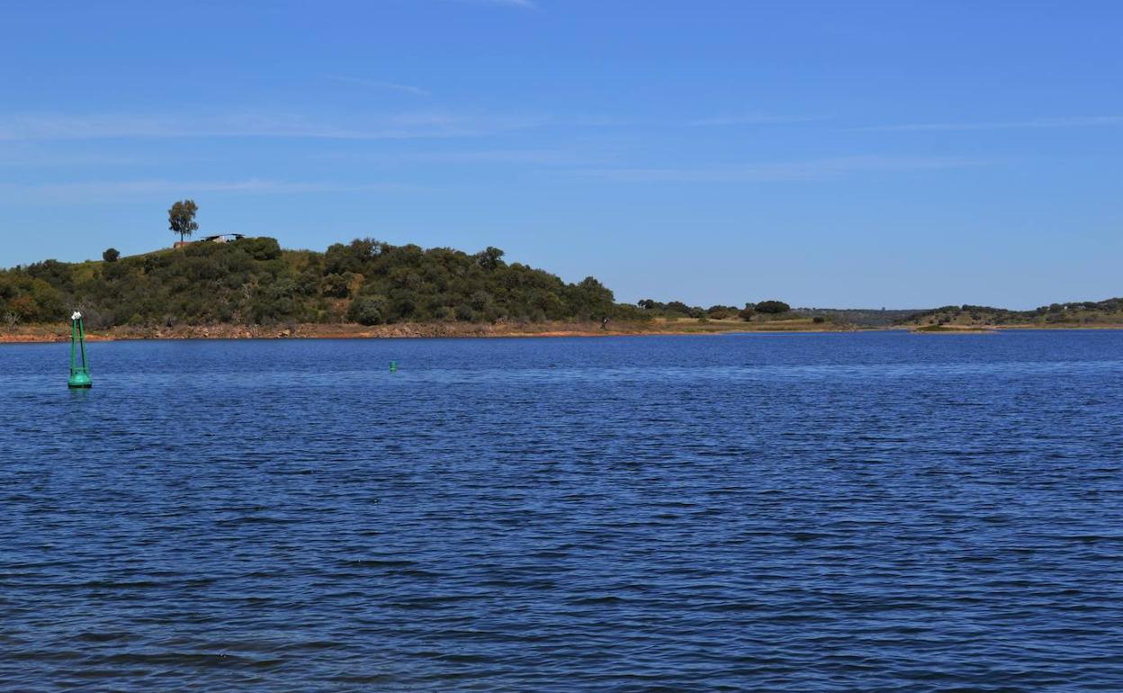 Lago alqueva desde la costa villanovense.