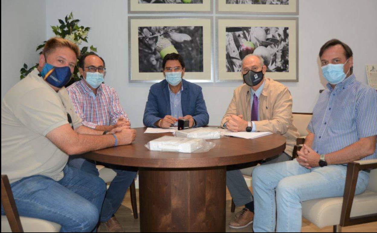 De izquierda a derecha: Javier Salas, José Luis Andrade, Ramón Díaz Farias, José Marín Sánchez y Valentín Pérez. 