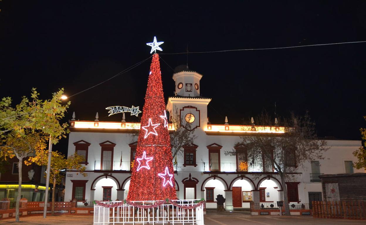 La programación navideña municipal arranca con la inauguración del alumbrado