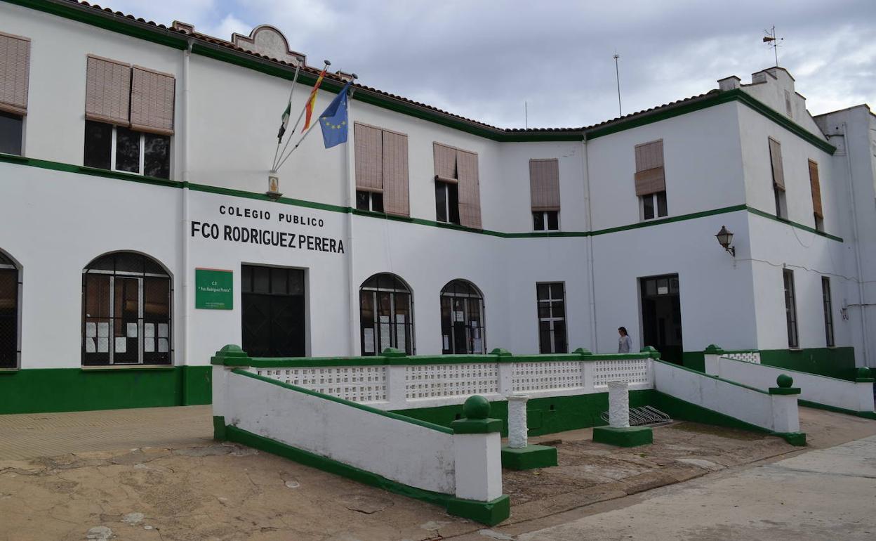 Abierto el plazo de matriculación de Educación Infantil y Primaria en el CEIP F.R. Perera