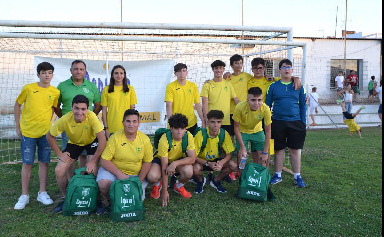La Escuela de Fútbol ADCV abre la inscripción de nuevos jugadores para la temporada 2022/23