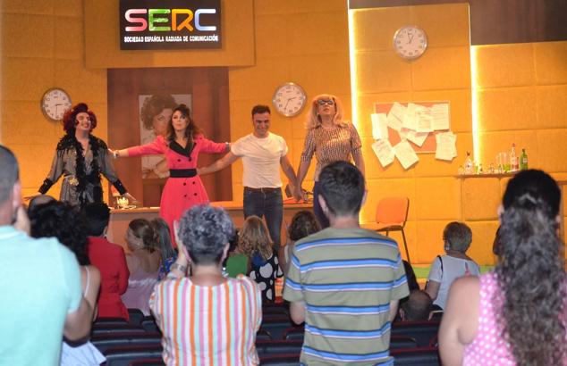 'Querida amiga' despedida.