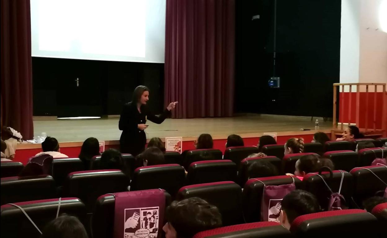 Momento de la charla impartida por Ibañez.