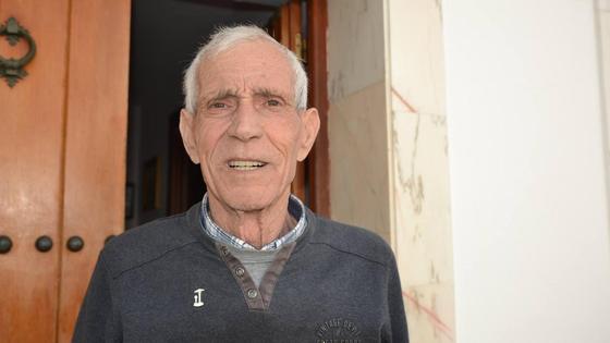 El villanovense Manuel Acabado recibe un homenaje por su destacada labor de difusión del campo local