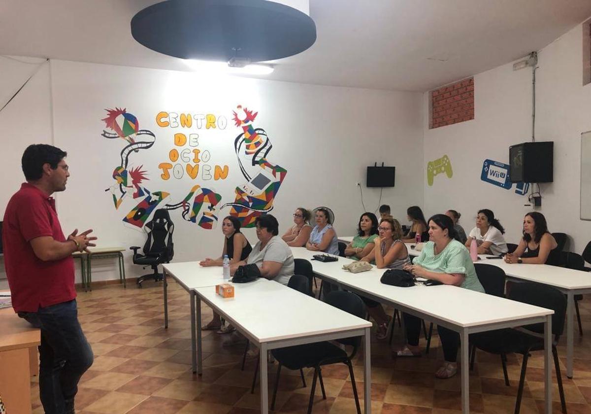 Inaugurado el curso de Atención Sociosanitaria a Personas Dependientes en Instituciones Sociales