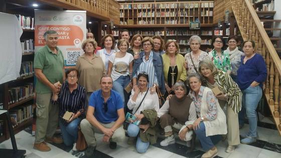 La Biblioteca acogió un 'Café contigo: Acompañar y cuidar hasta el final´