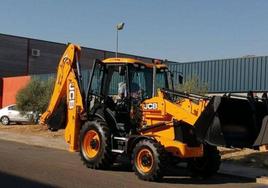Retroexcavadora de la Mancomunidad Integral de Olivenza.
