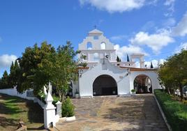 Los días 1 y 2 de noviembre se multiplican las visitas al cemnterio local.