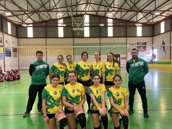 Los equipos de Cadete e Infantil de la EMD van los primeros en la liga de voleibol