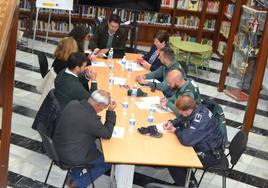Asistentes a la Junta de Seguridad Local.