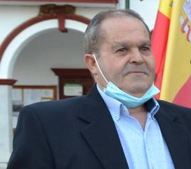 El alcalde Emilio Gómez Gómez el día de su homenaje.
