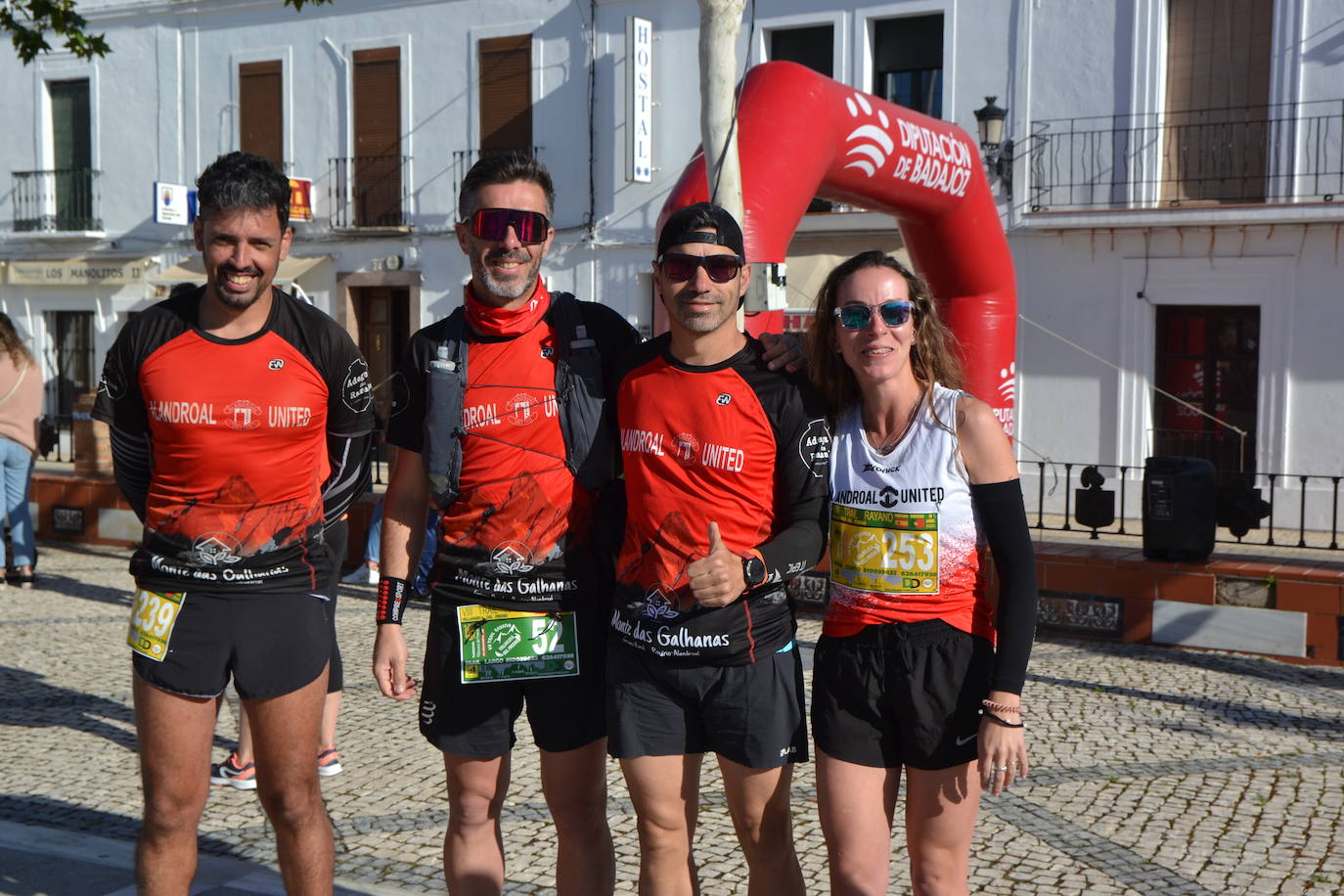 La localidad entregó 1.000 euros a Feder del VIII Trail Rayano Solidario en el que hubo más de 300 deportistas