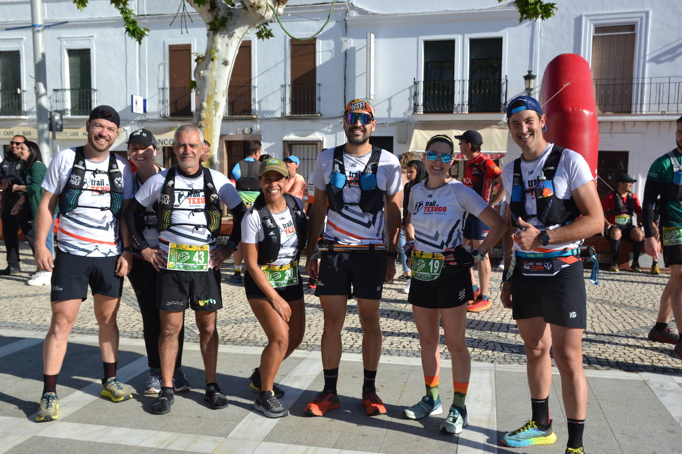 La localidad entregó 1.000 euros a Feder del VIII Trail Rayano Solidario en el que hubo más de 300 deportistas