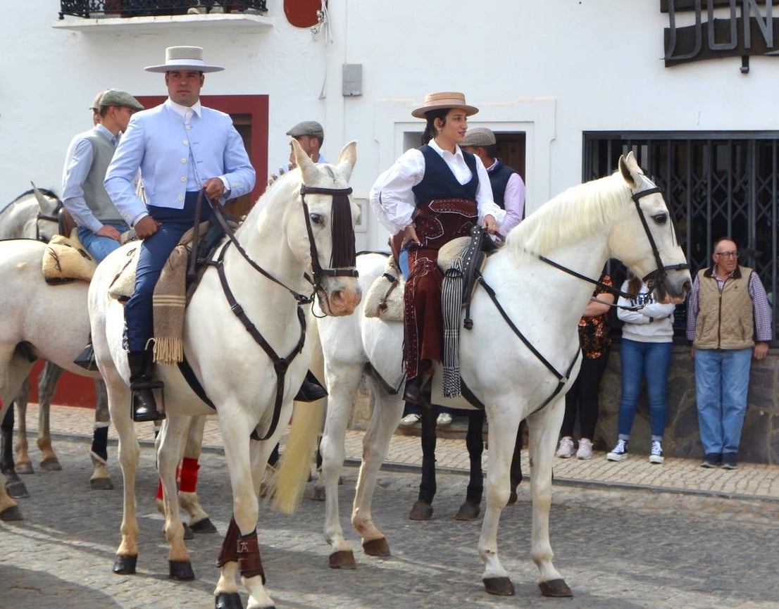 La lluvia respetó la tradicional romería en honor al Patrón San Ginés de la Jara