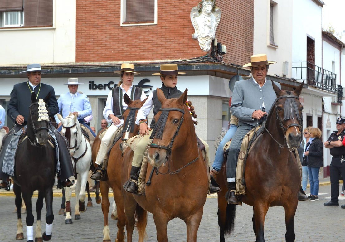 La lluvia respetó la tradicional romería en honor al Patrón San Ginés de la Jara