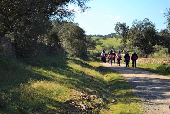 El camino de los contrabandistas será la tercera ruta nocturna de verano