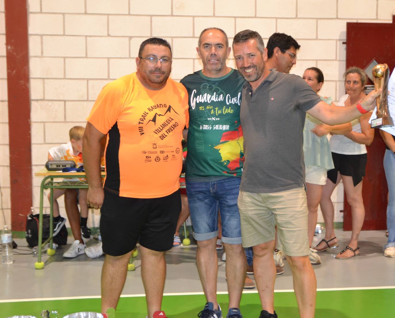 Los finalistas de absoluta del XX Maratón se llevan cada uno 400€ tras la suspensión de la mitad del partido final