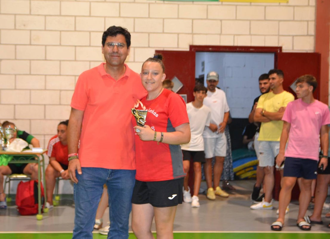 Los finalistas de absoluta del XX Maratón se llevan cada uno 400€ tras la suspensión de la mitad del partido final