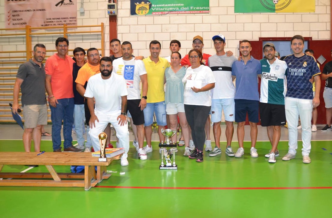 Los finalistas de absoluta del XX Maratón se llevan cada uno 400€ tras la suspensión de la mitad del partido final