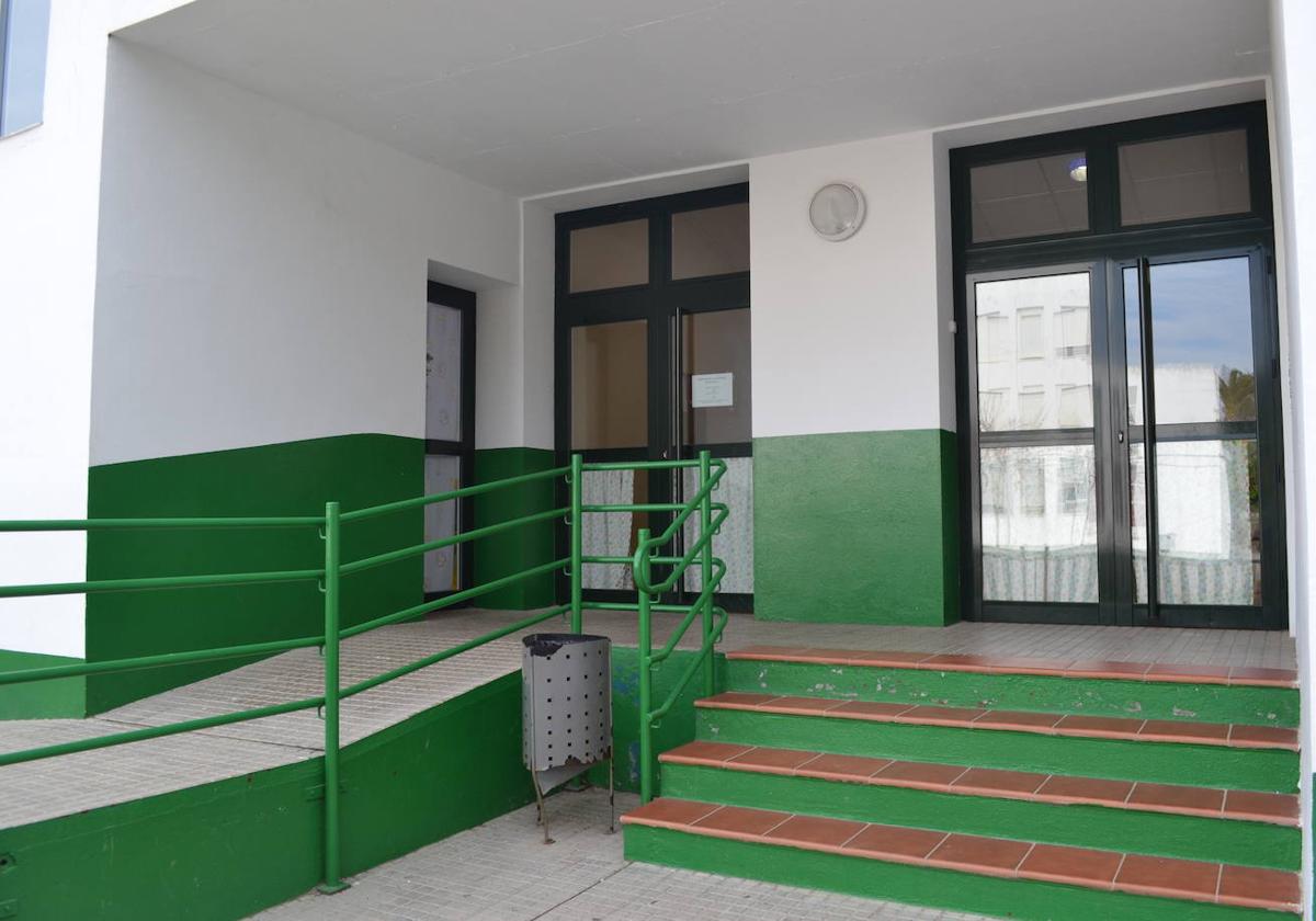 Acceso al Centro de Eduación Infantil.