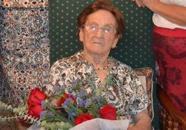 Josefa sopló las 102 velas el pasado 5 de abril.