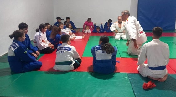 La Academia de Judo comienza las competiciones en el campeonato de Extremadura
