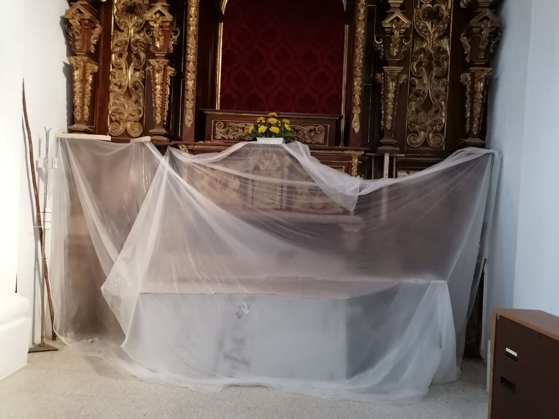 La finalización de la restauración del retablo de la Piedad permite el regreso de la Virgen a su hornacina