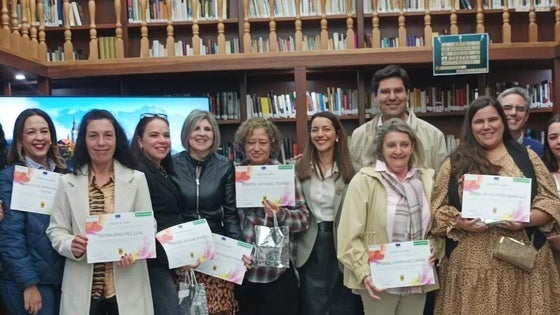 Ocho alumnas finalizan el Programa Colaborativo Rural 'Ateneo. Villanueva I'