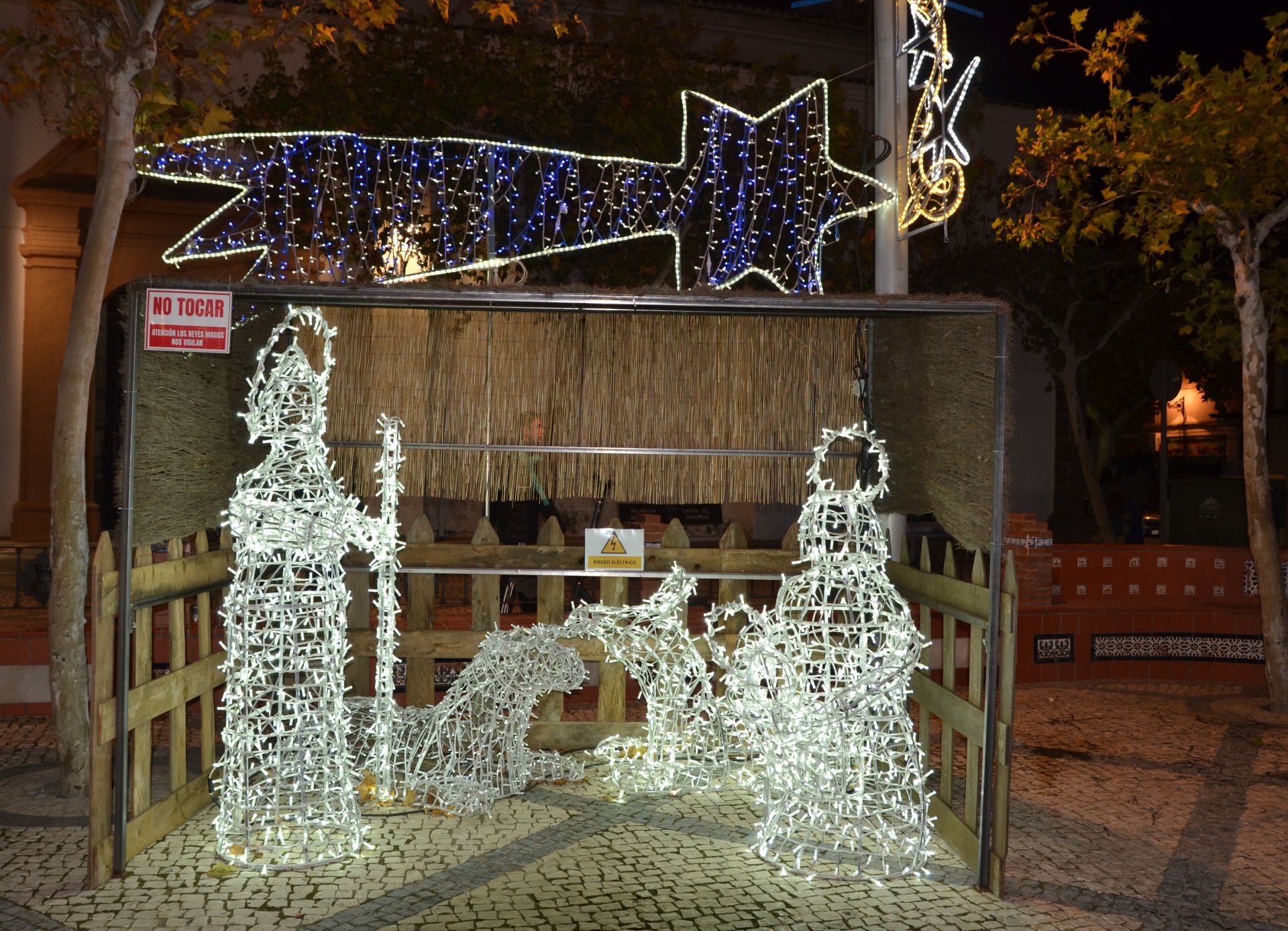 Las familias volvieron a reunirse en torno a la candela quemando gamonas