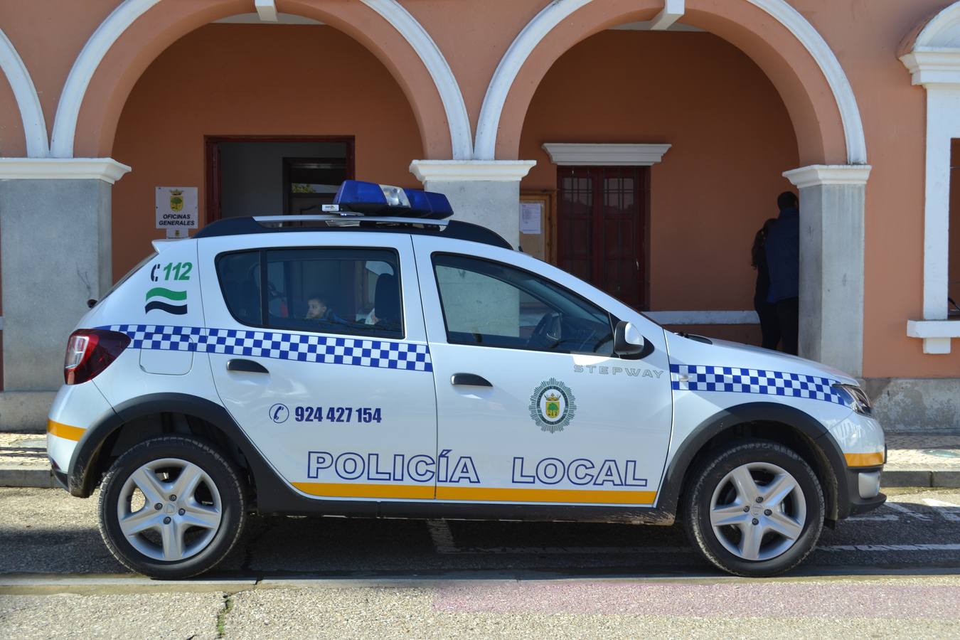 Coche patrulla Policía Local ALMUDENA PARRA