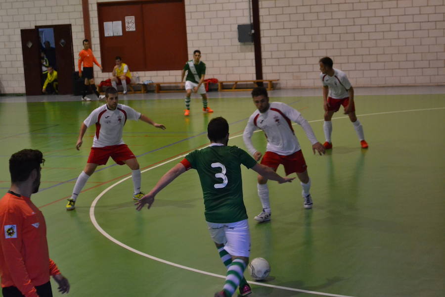 Momento del encuentro dsiputado. A.P