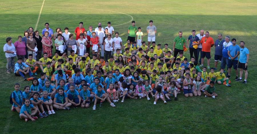 Integrantes de la Escuela Municipal de Deportes. A.P