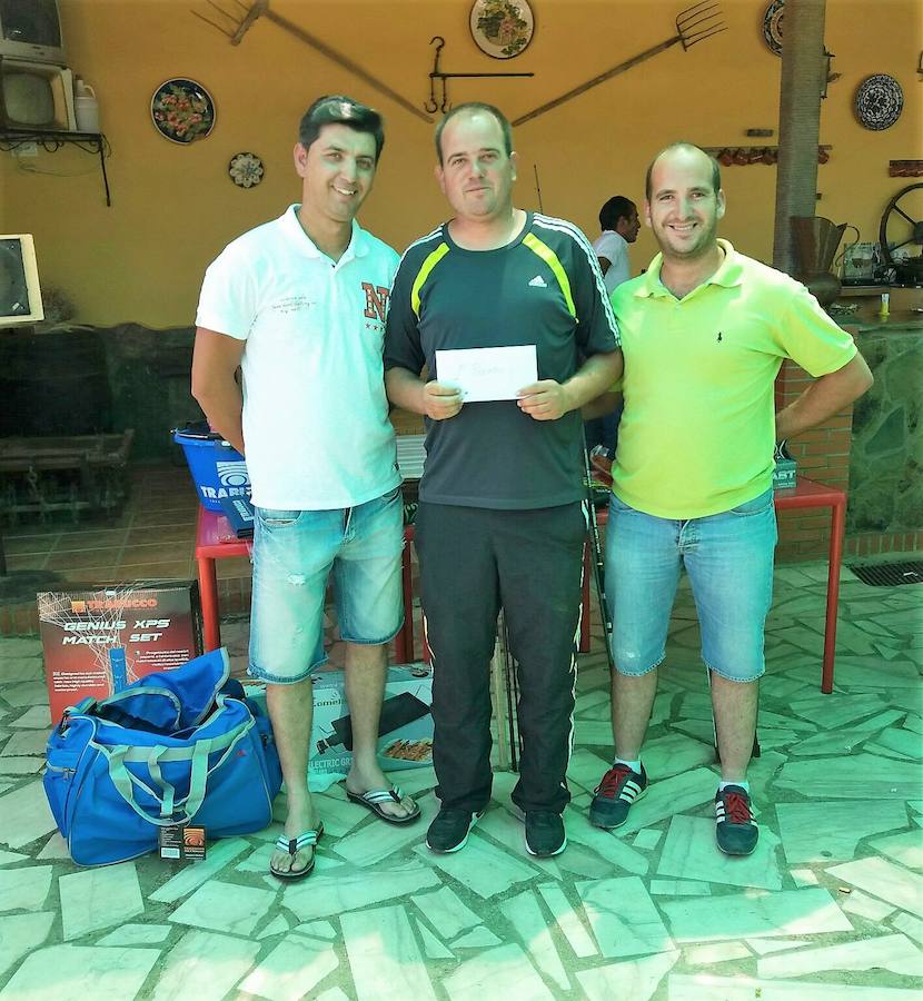 Entrega del premio al ganador del X Maratón