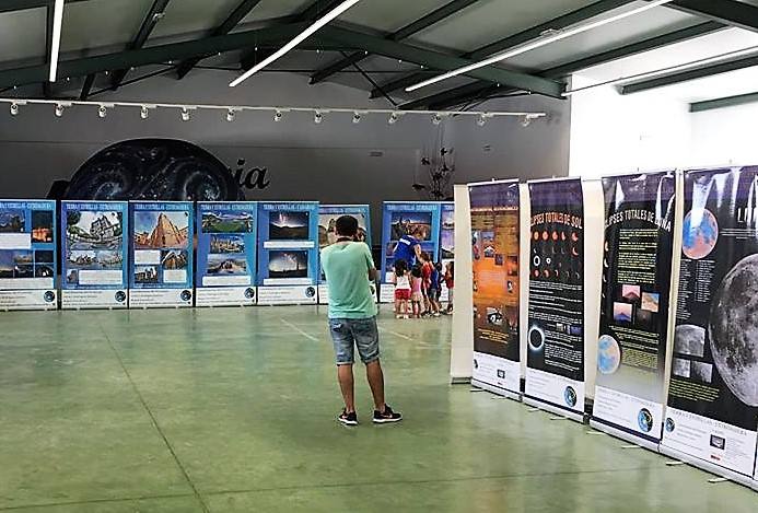 Exposición de astronomía perteneciente al programa. CEDIDA