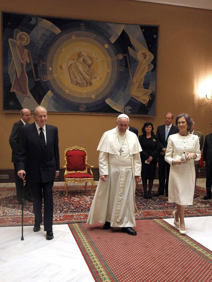 El papa Francisco recibe en audiencia a los Reyes de España