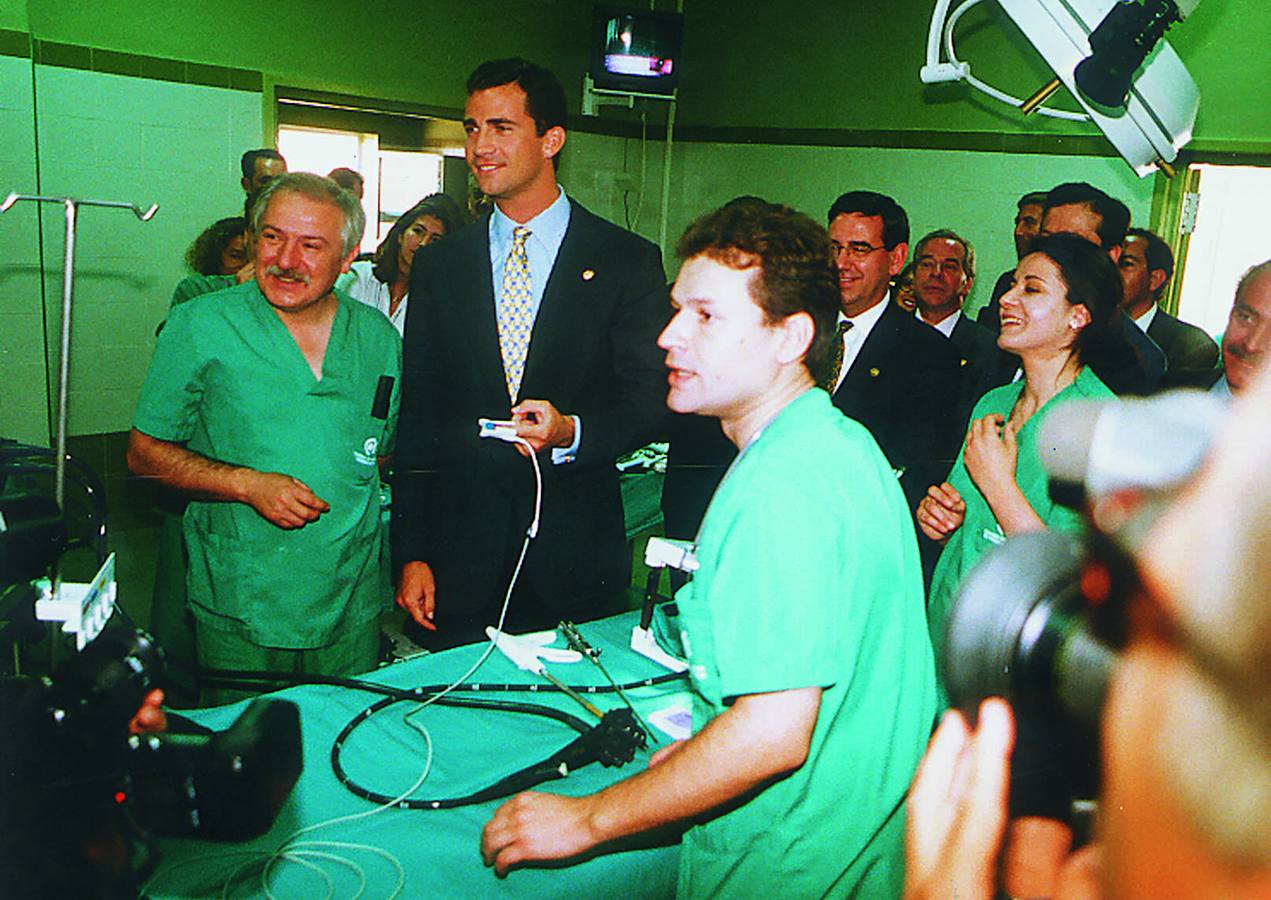 13.06.1996. Visita del Príncipe al Centro de Cirugía de Mínima Invasión