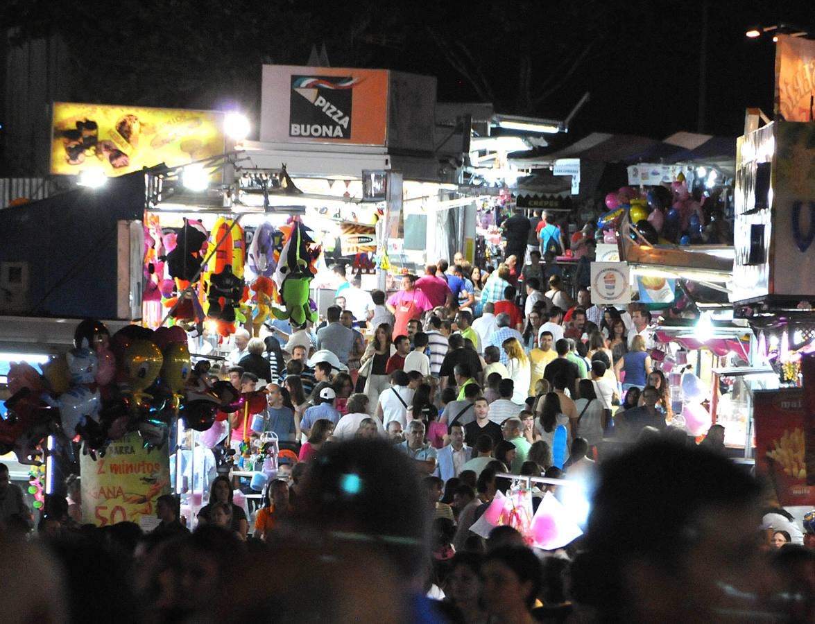 Niños y padres se divierten en la Feria de Plasencia