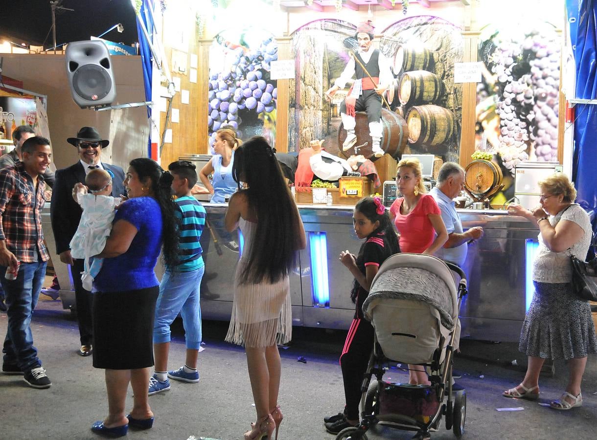 Niños y padres se divierten en la Feria de Plasencia