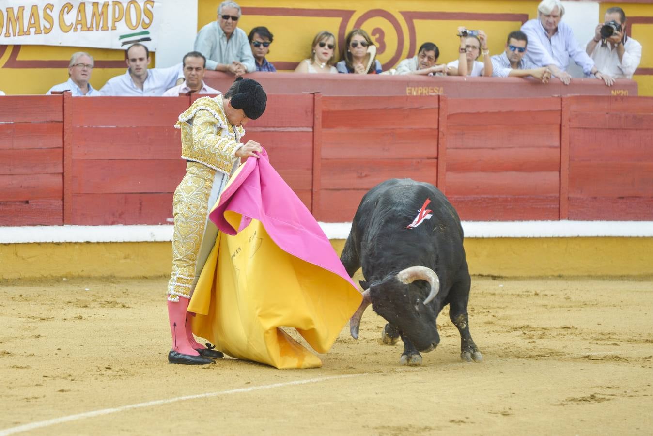 Perera y Campos salen a hombros en Badajoz