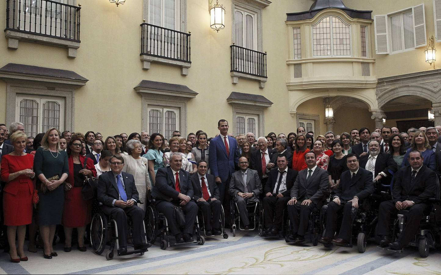 Los Reyes, durante el acto en el Palacio Real de El Pardo.