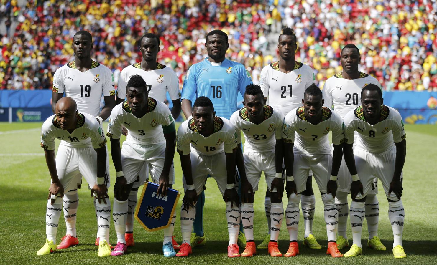 La selección de Ghana forma filas.